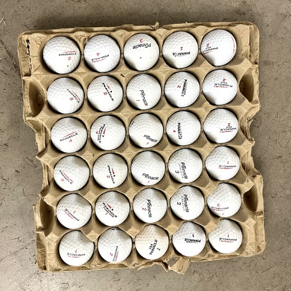 Pinnacle Golf Balls 30 Count Flat - Picture 1 of 1